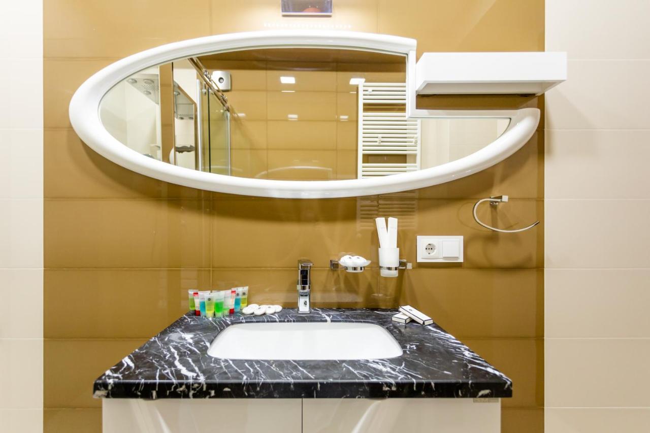 Central Cozy 3Bd-2Bath Apartment Tbilisi Exteriör bild