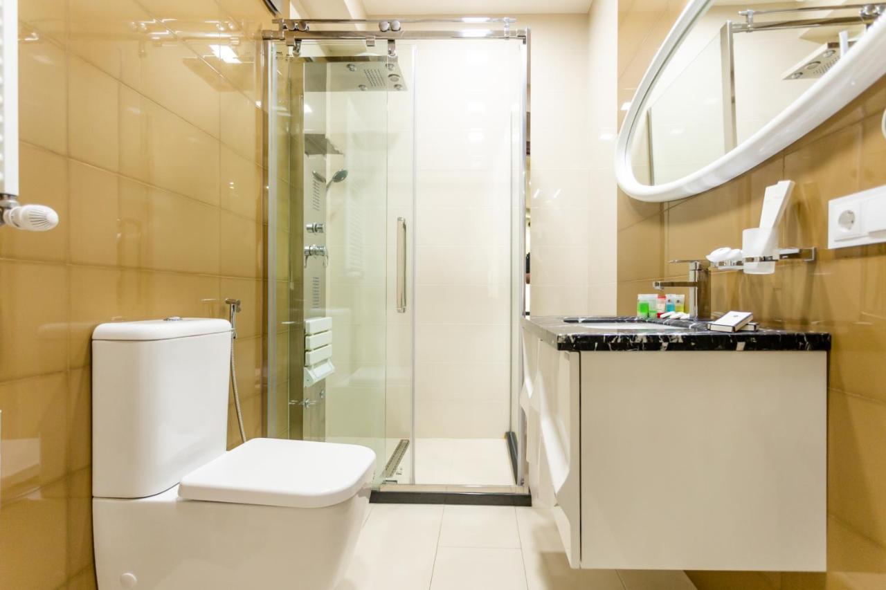 Central Cozy 3Bd-2Bath Apartment Tbilisi Exteriör bild