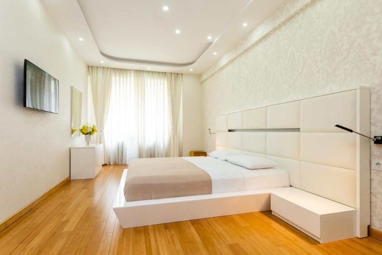Central Cozy 3Bd-2Bath Apartment Tbilisi Exteriör bild